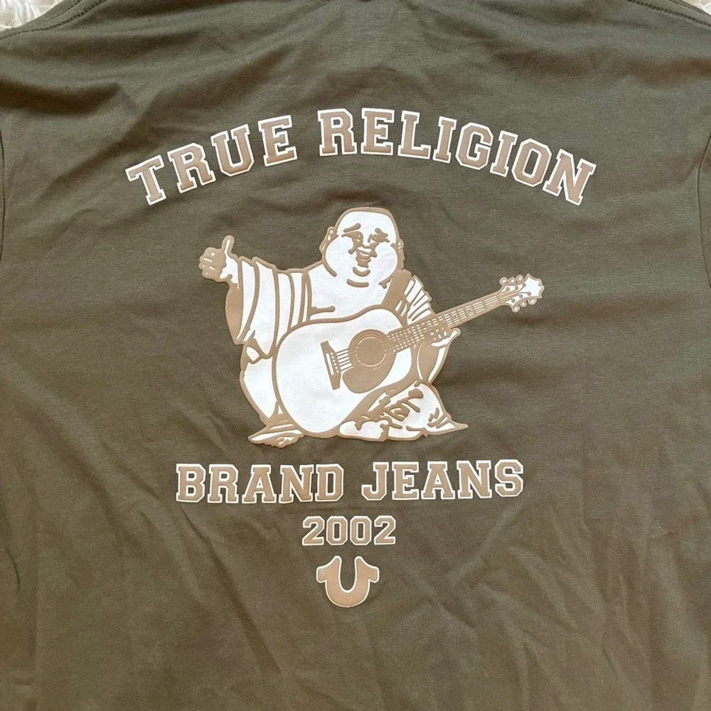 NWT True Religion  Short Sleeve Hoodie Olive Green Buddha Graphic Shirt Size M